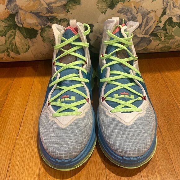 Nike LeBron 19 Dutch Blue Lime Glow White DC9339-400 Men's Size 8,9 NEW - Picture 4 of 5